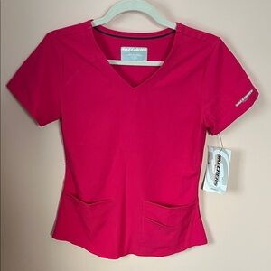 NWT SKECHERS BY BARCO 3-Pocket Scrub Top Pink